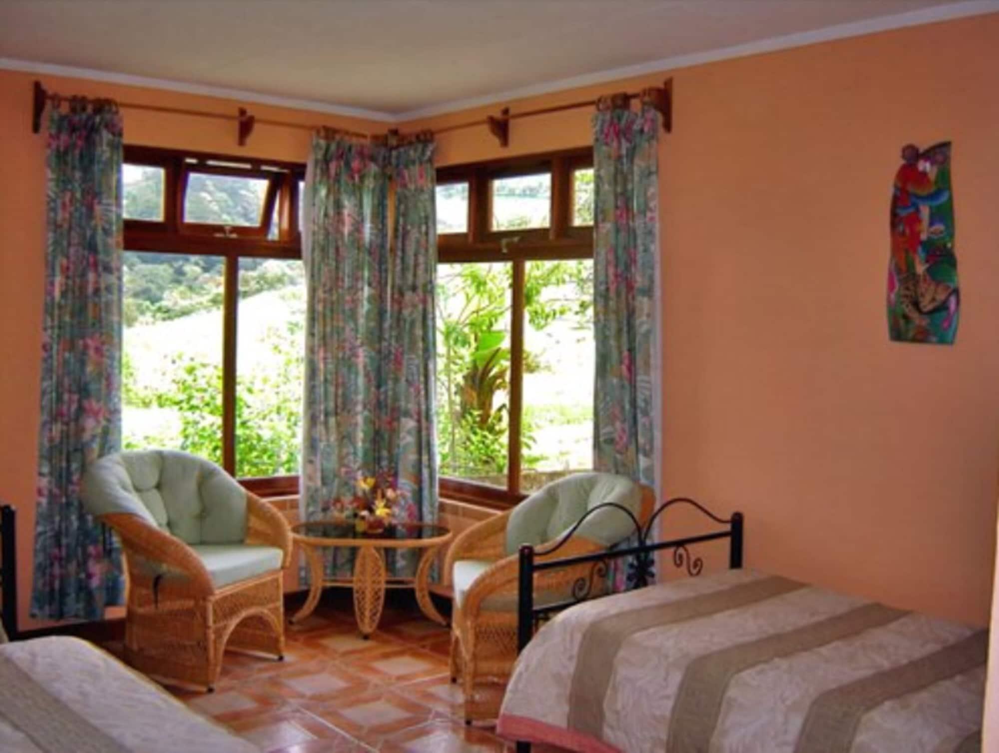 Guayabo Lodge Santa Cruz  Bagian luar foto