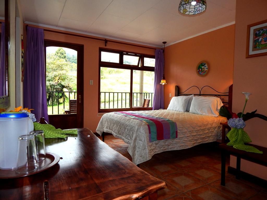 Guayabo Lodge Santa Cruz  Bagian luar foto